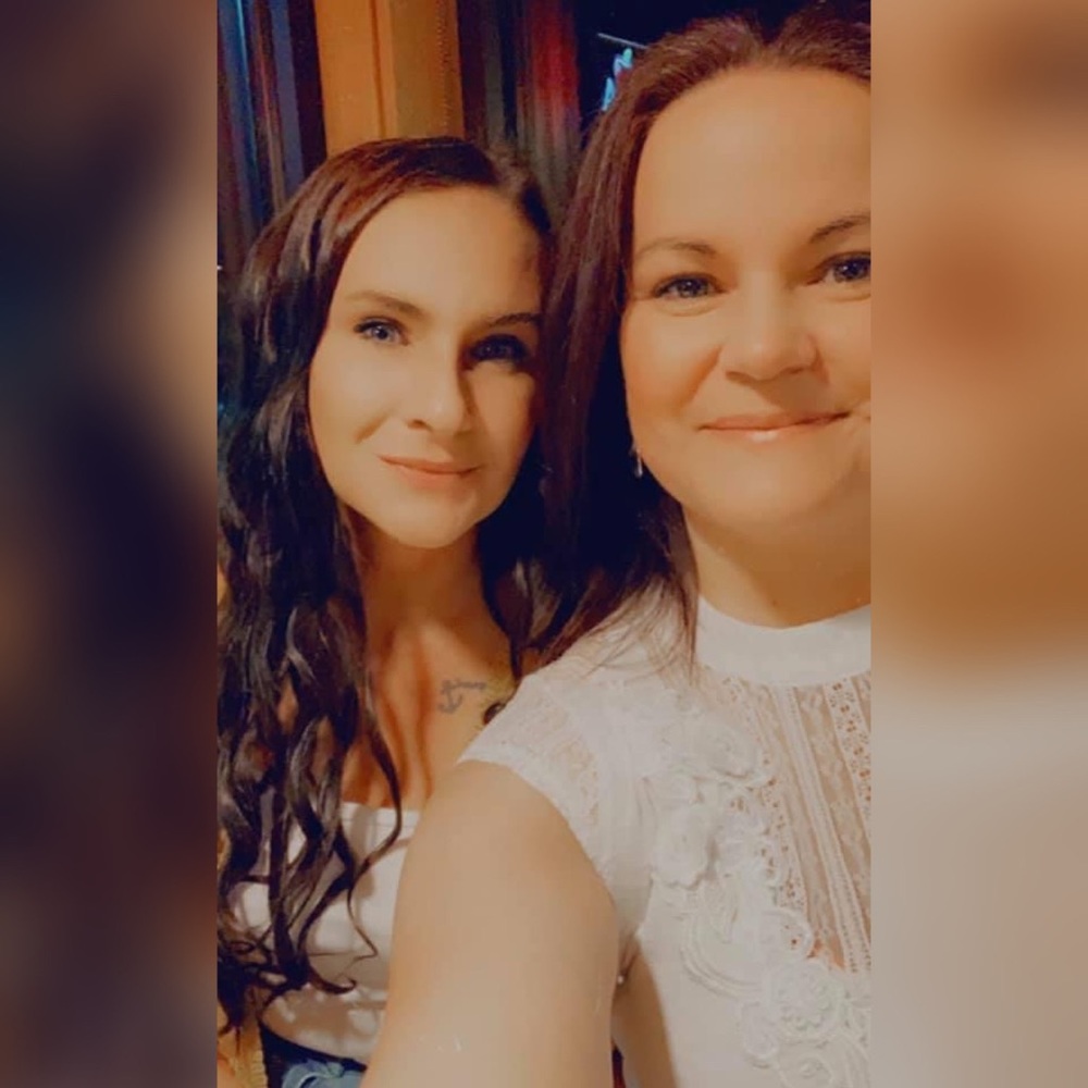 Meet your Posher, Queen